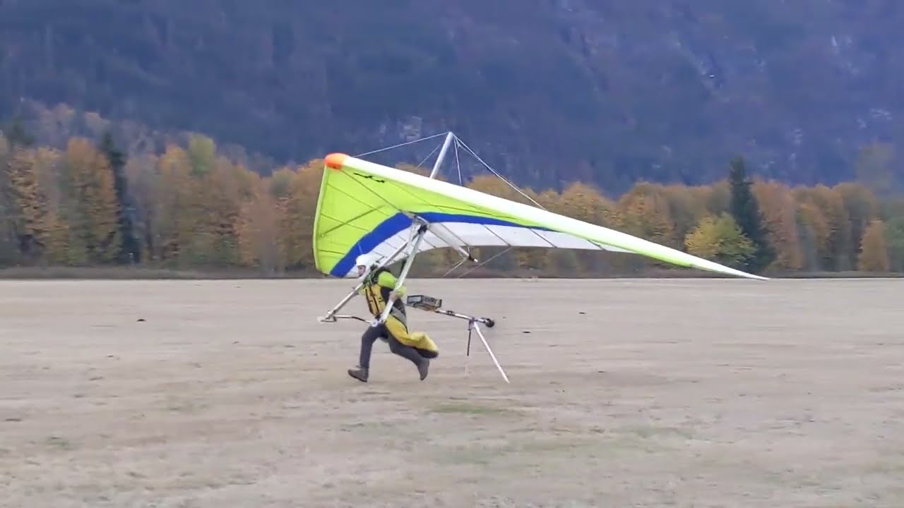 (2022) My electric harness for hang gliders &ndash; first prototype takeoff