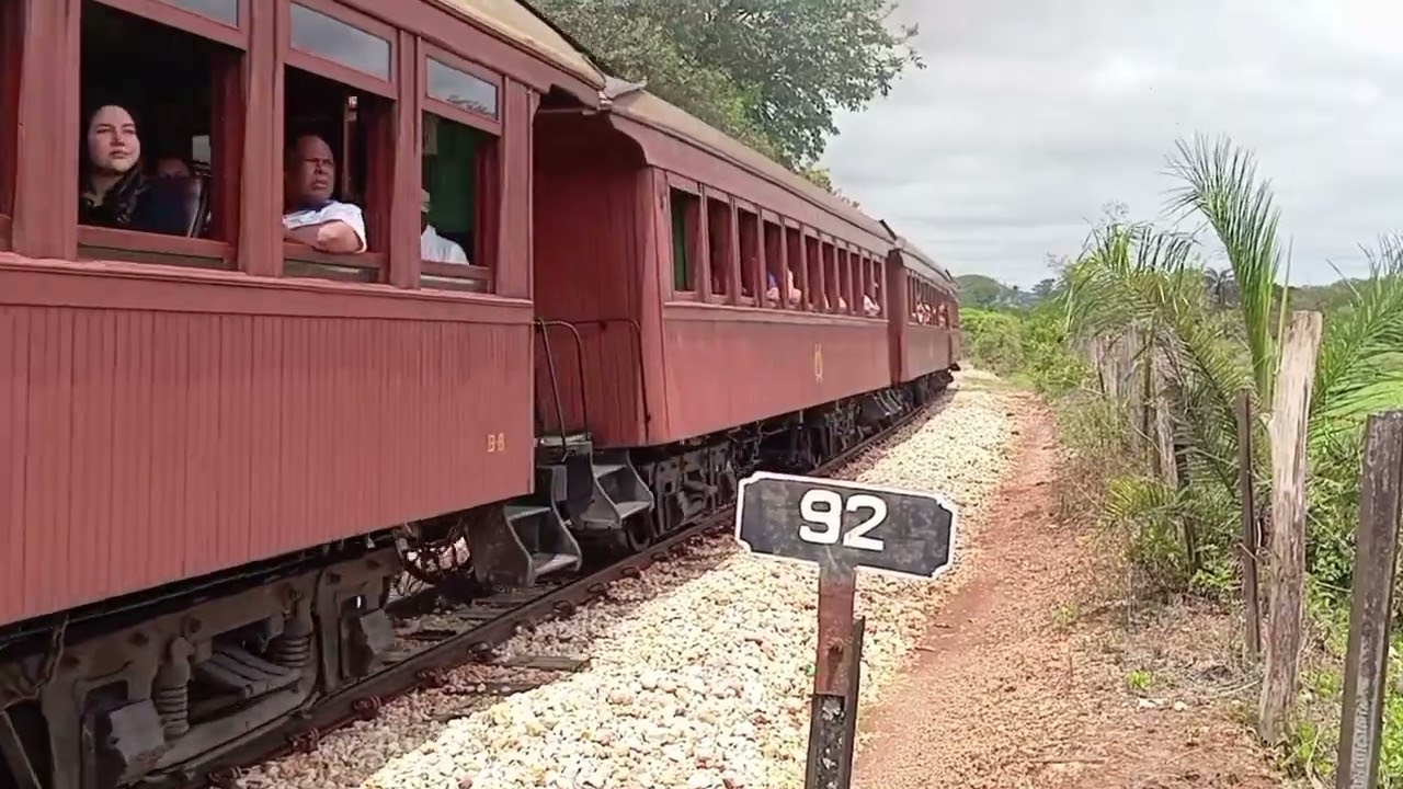 Locomotiva baldwin 42 passando pelo km 92 e 96 