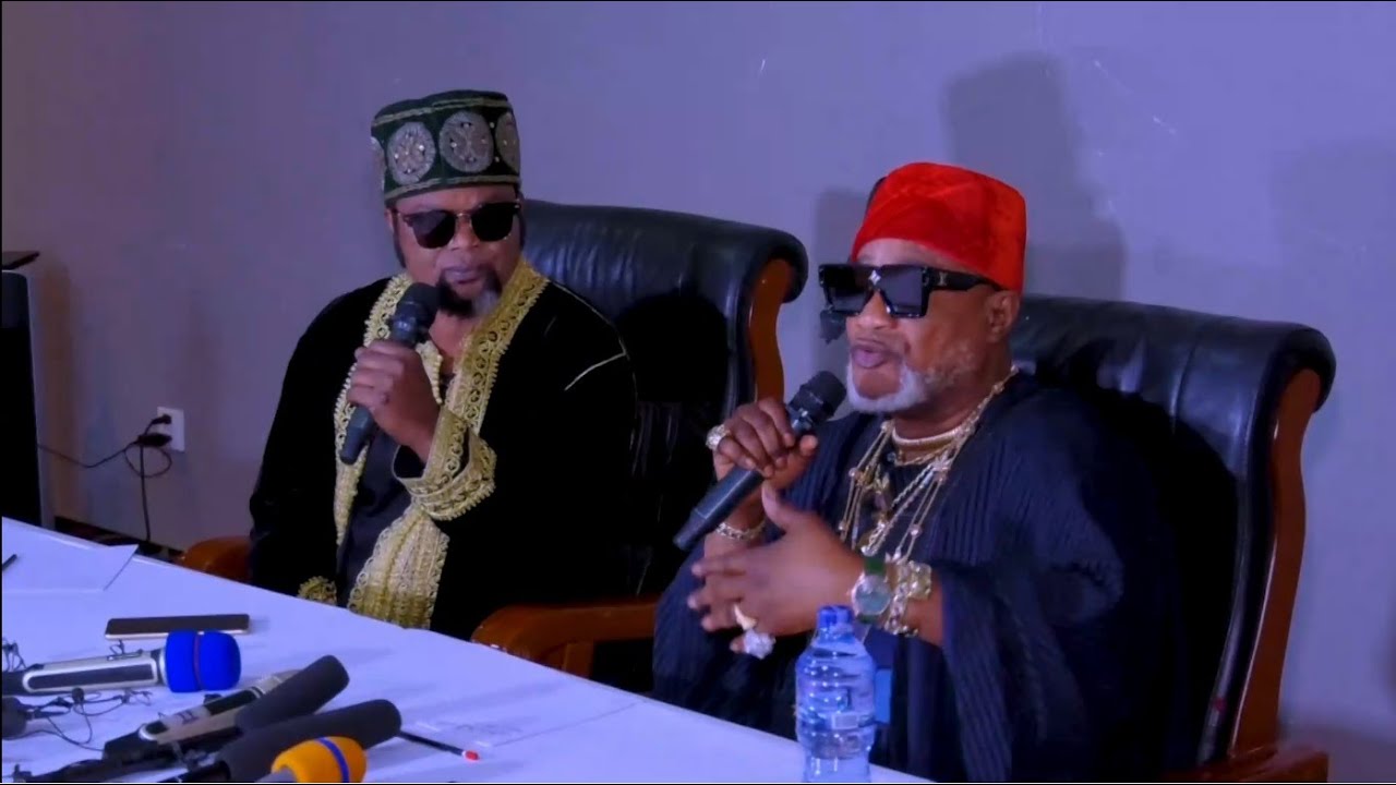 FELIX WAZEKWA & KOFFI OLOMIDE partie 2 COFFERENCE DE PRESSE EAU PURE