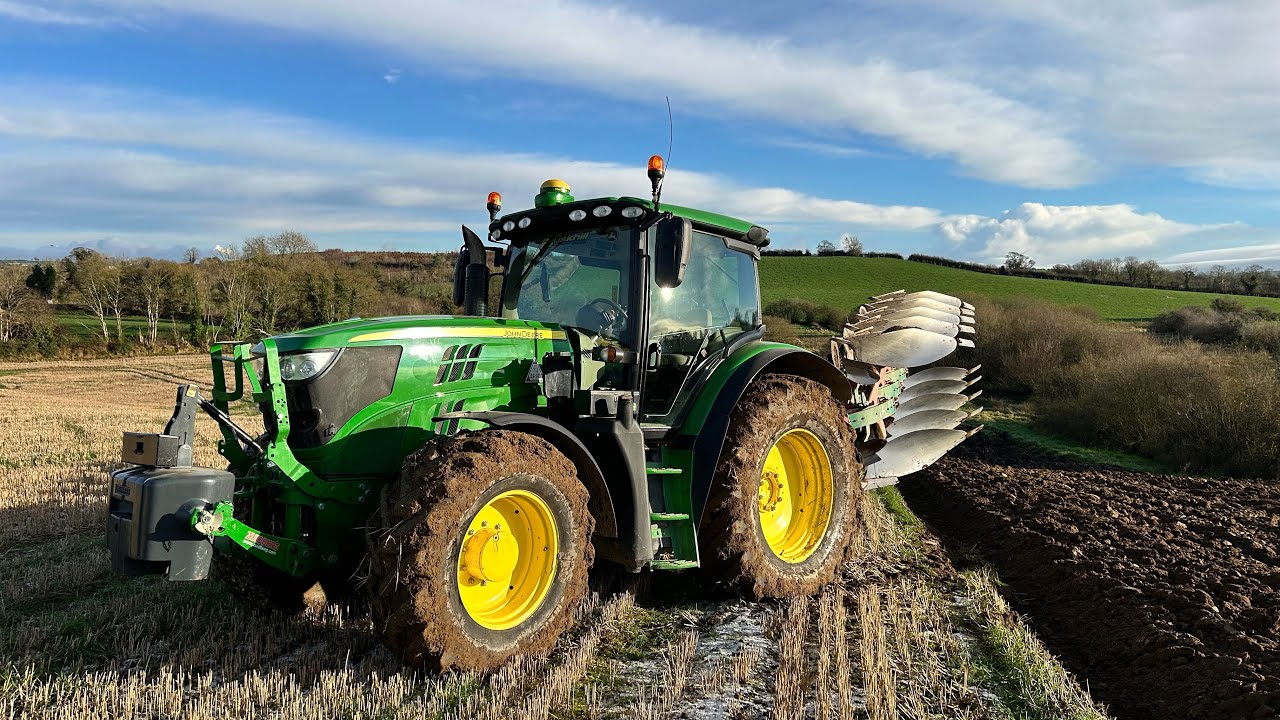 Farmering… POV ploughing in a John Deere 6140r and kevernland 5 furrow plough
