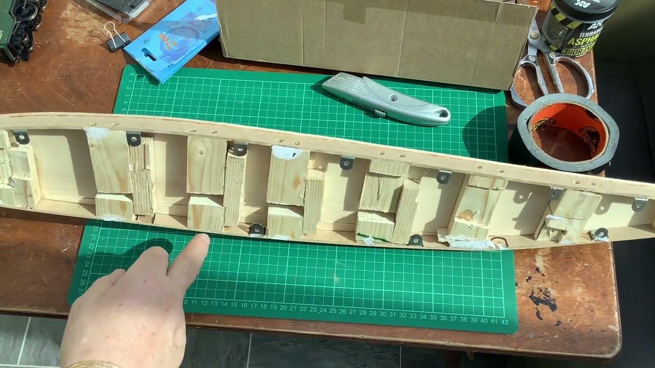 Part 15 Spring yard DCC fold up railway. Scratch build station platforms