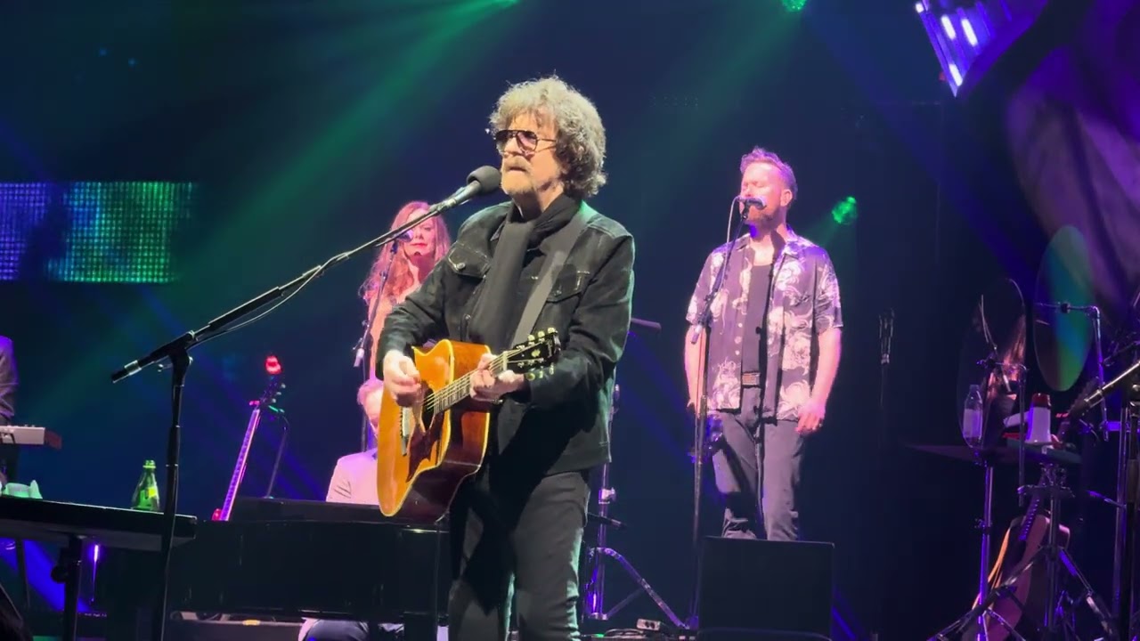 Strange Magic (Live At KIA Forum Los Angeles 10-26-24) - Jeff Lynne's ELO
