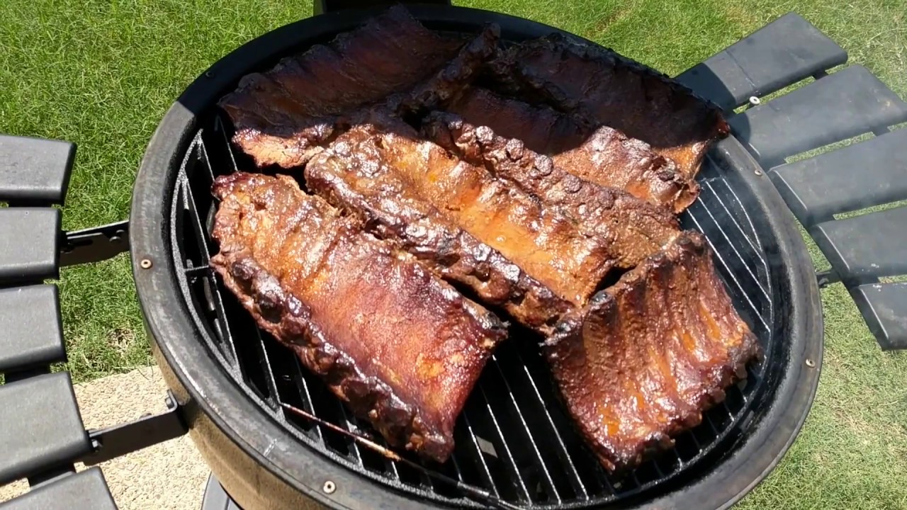 Smoking Pork Ribs on the Akorn Grill