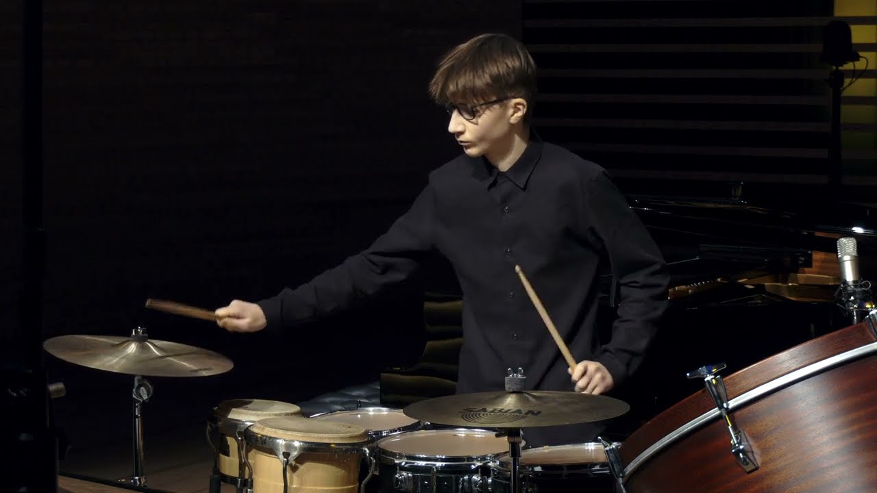 Lynn Glassock – Motion, Szymon Chłąd – percussion