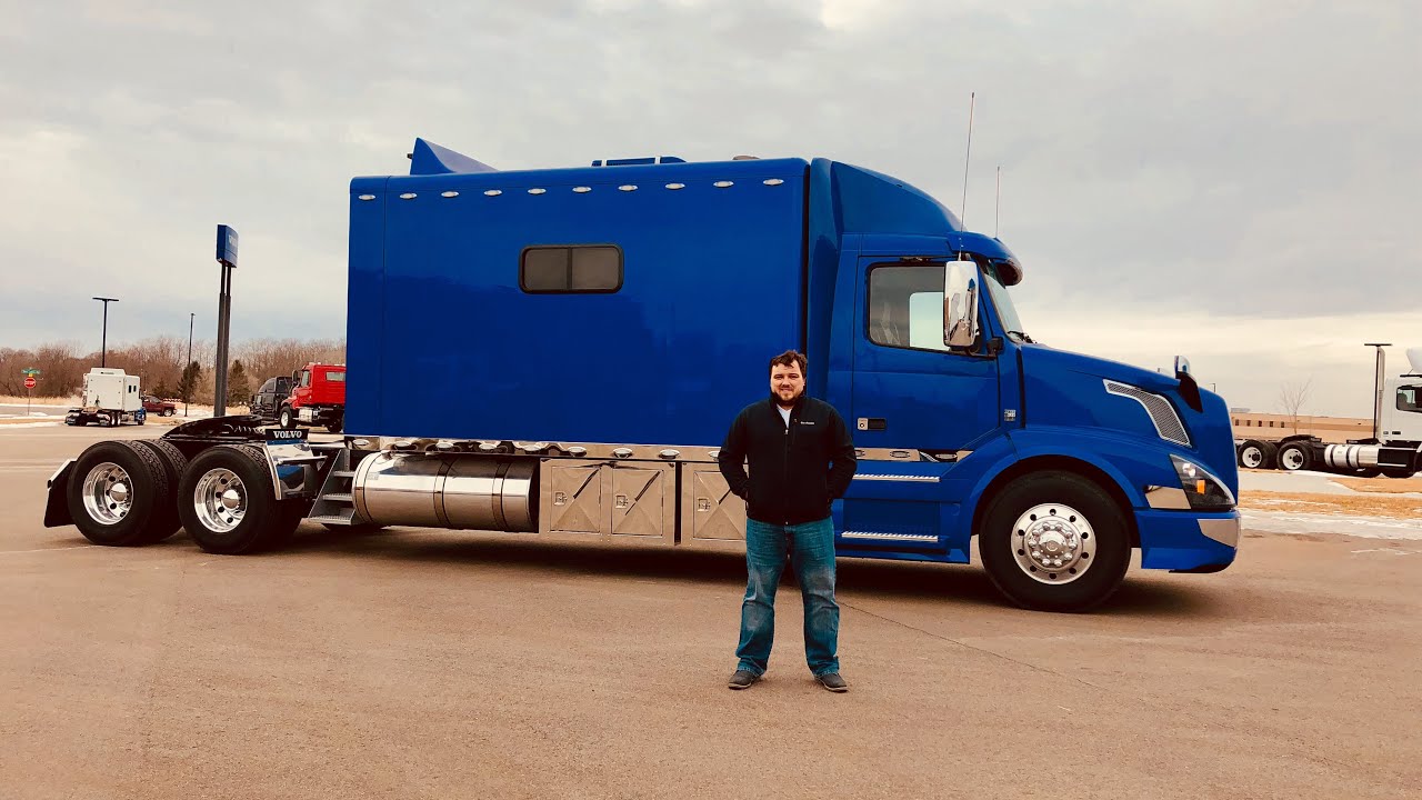 ДальнобойUSA/Рейс на Чикаго/ Купил LED фары на тягач...