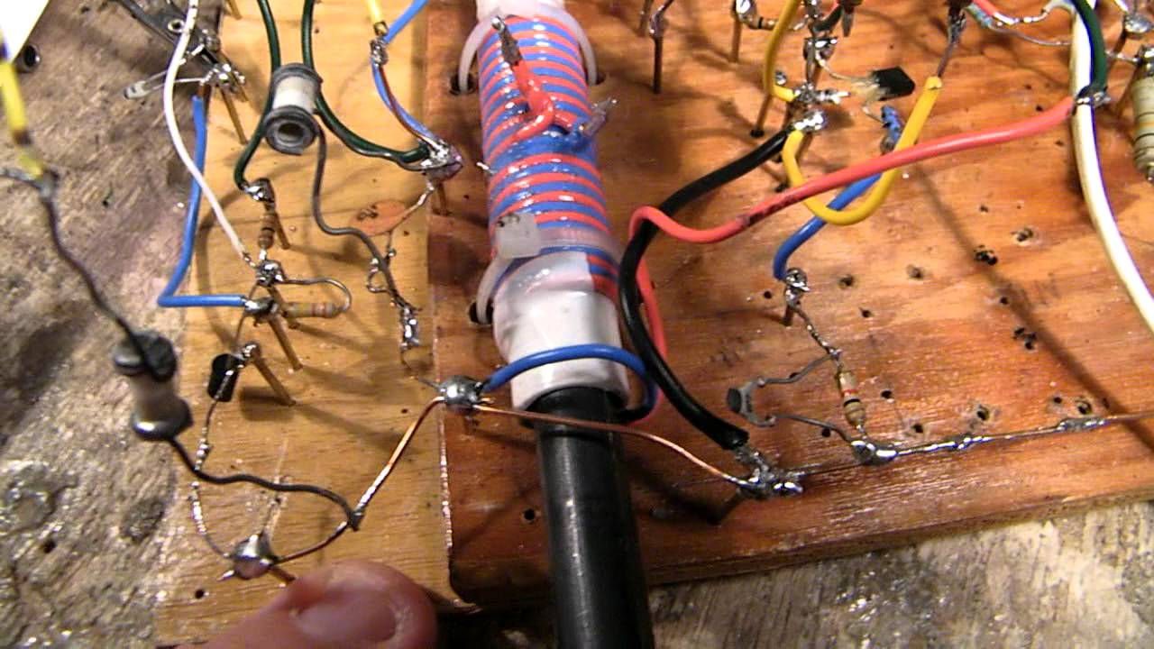 3 transistor AM radio 700 KHz - 1.6 MHz