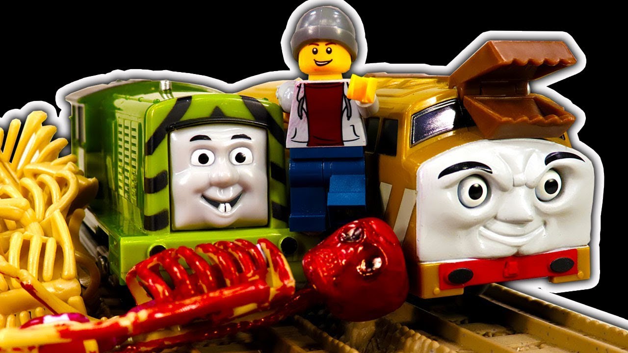 Thomas TrackMaster Classic Halloween Boneyard Railway & Cheap Custom Skeletons