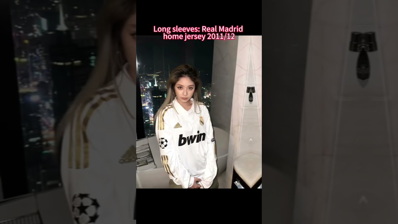 Long sleeves: Real Madrid home jersey 2011/12 