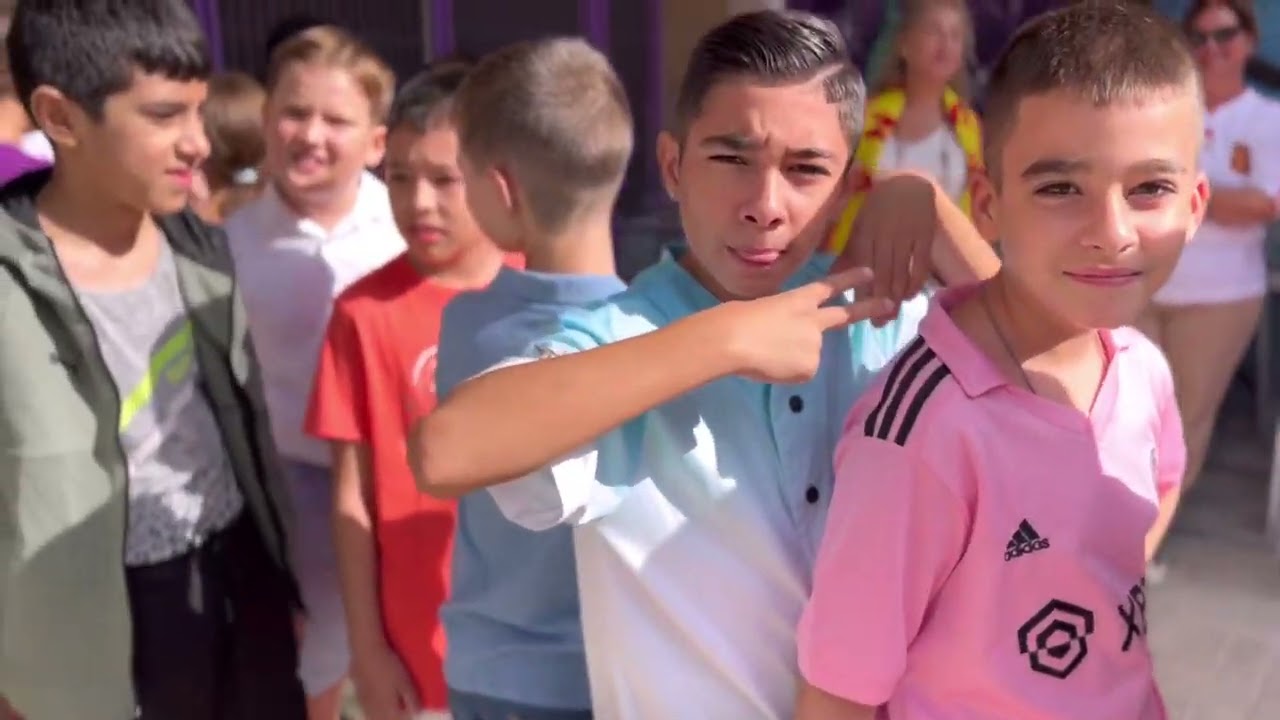 Actividad inicio de curso 2023-24 SOMOS CAMPEONAS