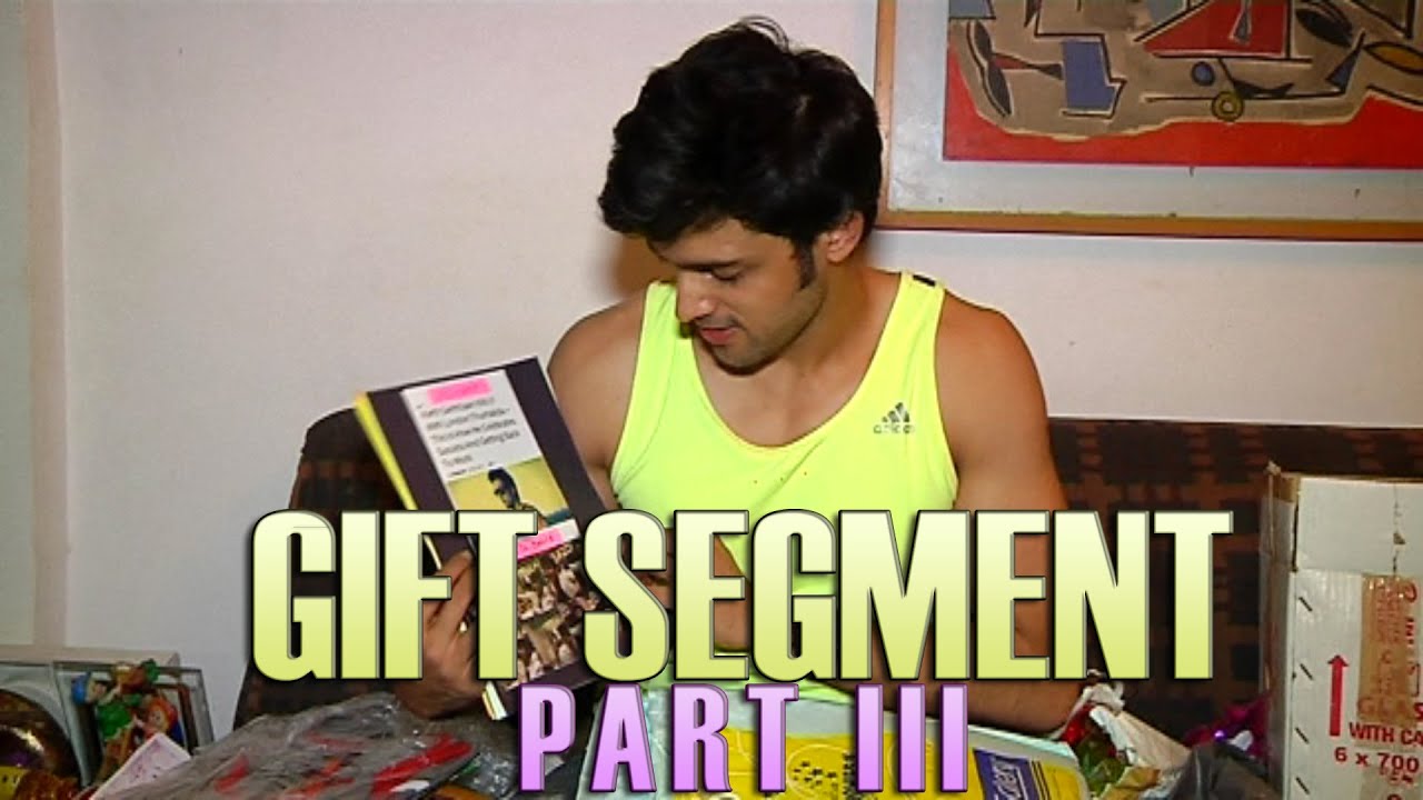 Parth Samthan aka Manik of Kaisi Yeh Yaariyan recieves fans' gifts PART 3