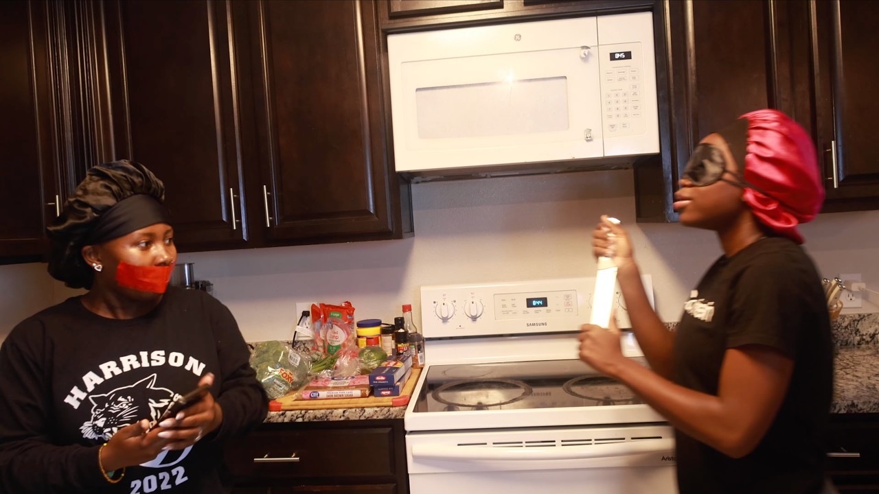 Blind, Deaf, & Mute w/ My Sisters - Cooking Shrimp & Broccoli Lo-Mein