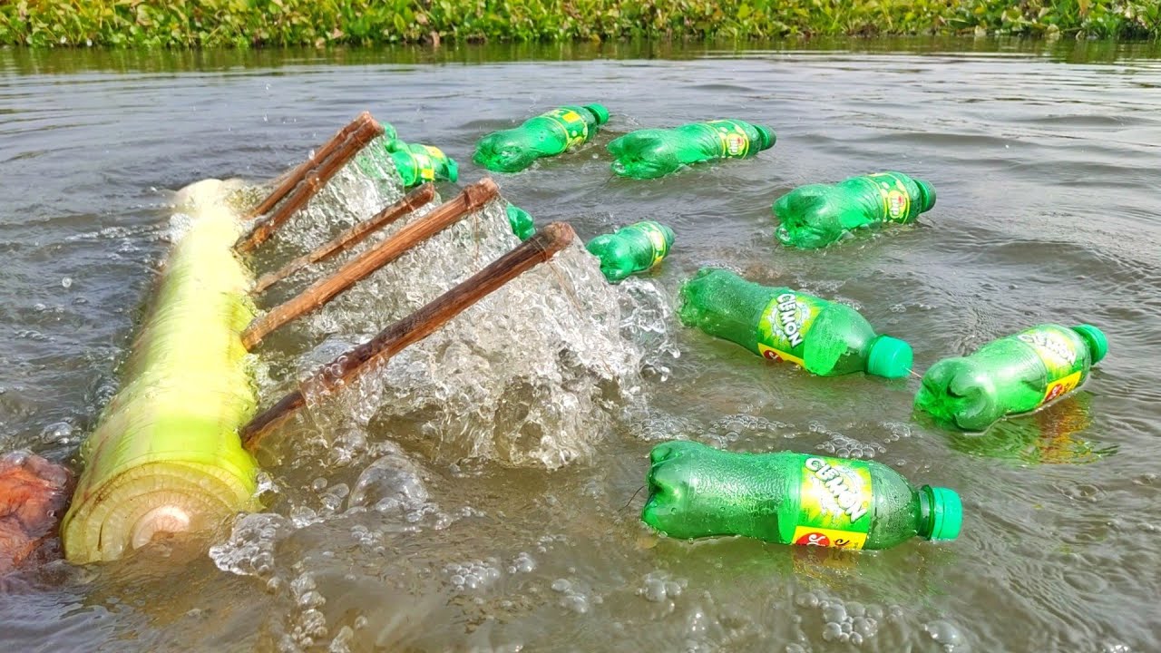 New Fishing Technique | Hook Fishing | Catching Fish With Plastic Bottle Fish Trap