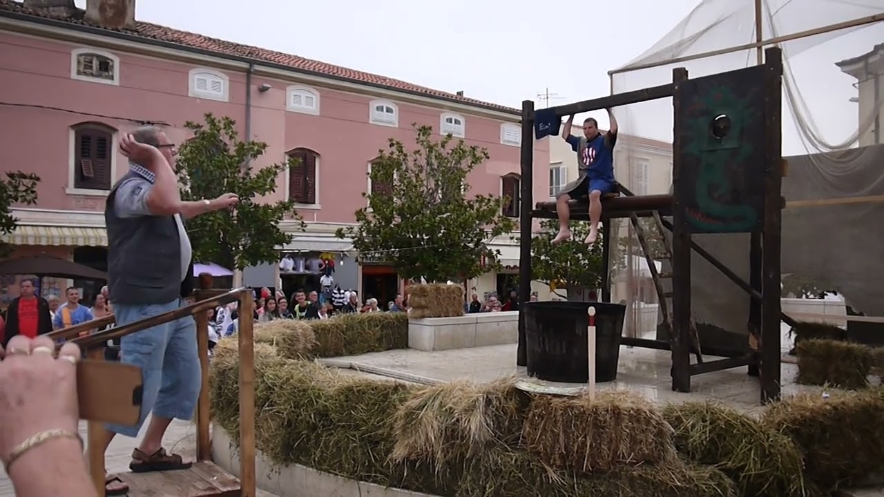 Уличные забавы. Фестиваль Джостра. Хорватия. Пореч. Funny moments. Giostra fest. Croatia. Porec.
