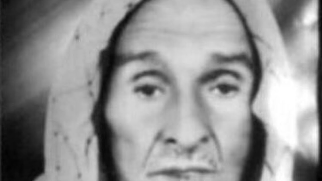 قصيدة الطويلة للشاعر ابو القاسم رحمه الله القاء حسين صديق حكمي