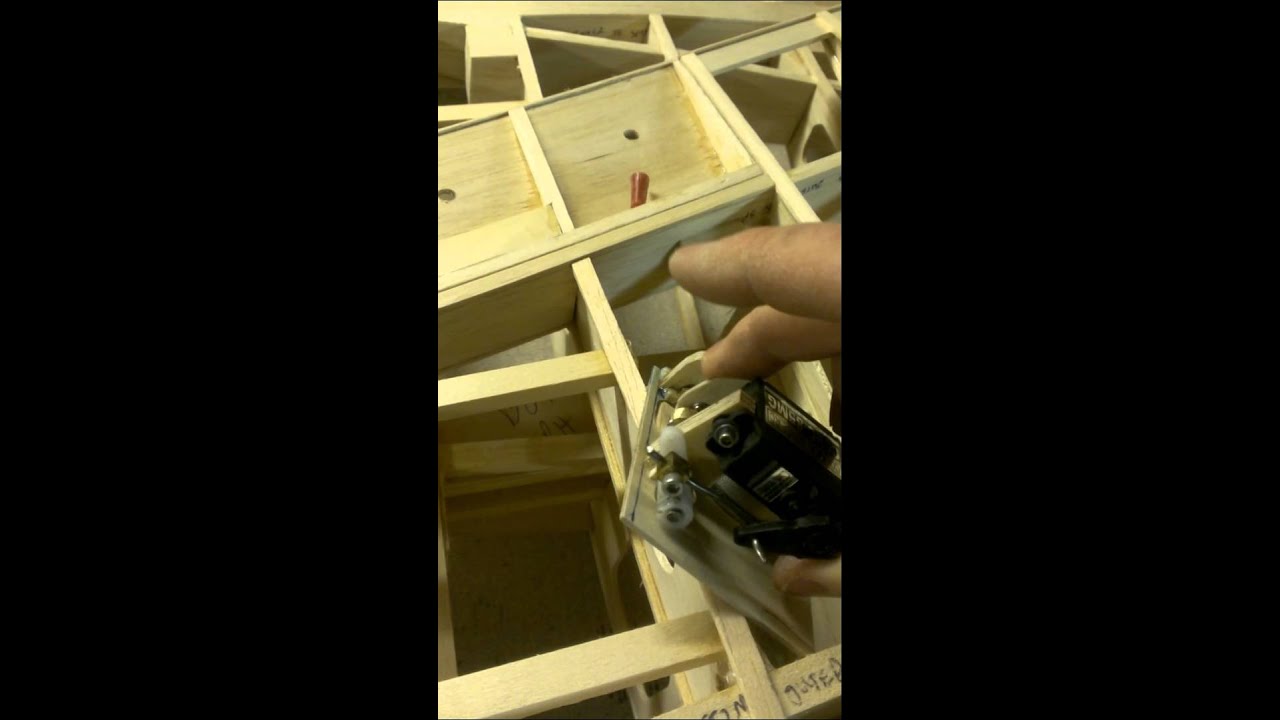 Topflite Stinson Retractable Landing Light.