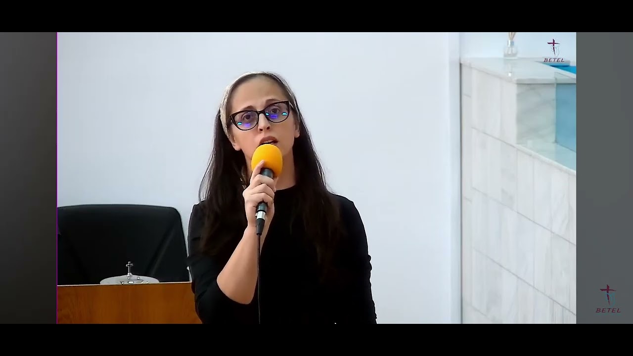 Adina Mihuța - Te-am văzut în orice floare 
