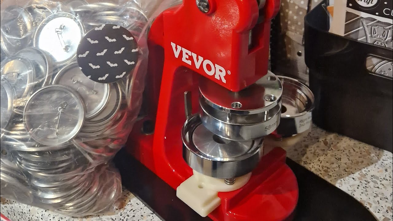 MA NOUVELLE MACHINE A BADGES 