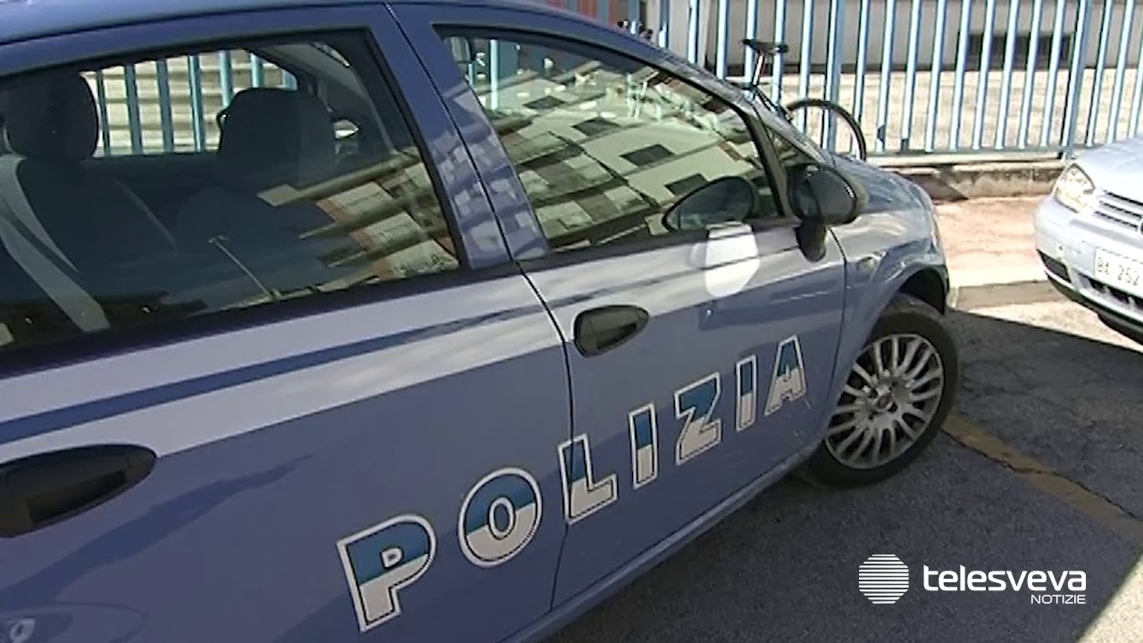 CORATO | Ubriaco aggredisce i familiari e i poliziotti: arrestato un 24enne