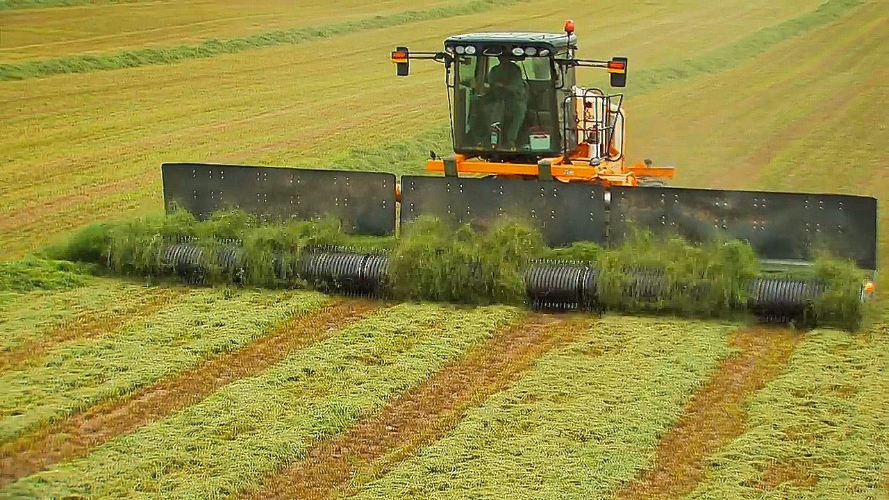 Expensive Farming Machines Working At Another Level - Agricultural Machinery