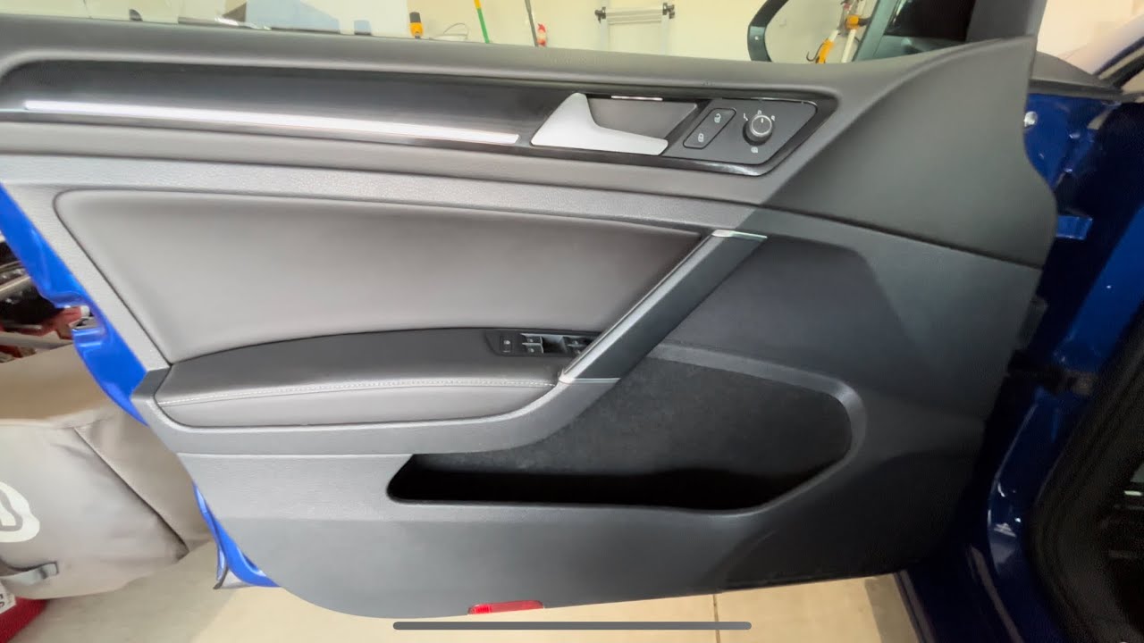 Замена переключателя стеклоподъемника водительской двери Volkswagen MK7