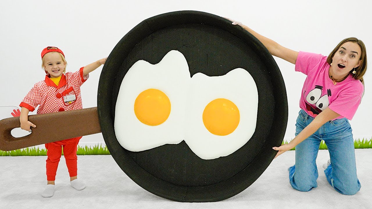 Крис учится готовить завтрак для мамы