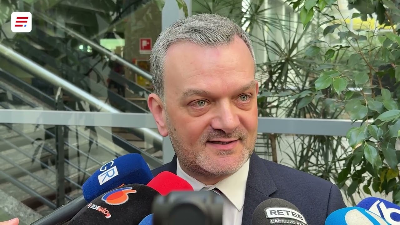 Il rettore Corsi celebra il 25% di incremento iscrizioni a UniTe con ambasciatori e rettori