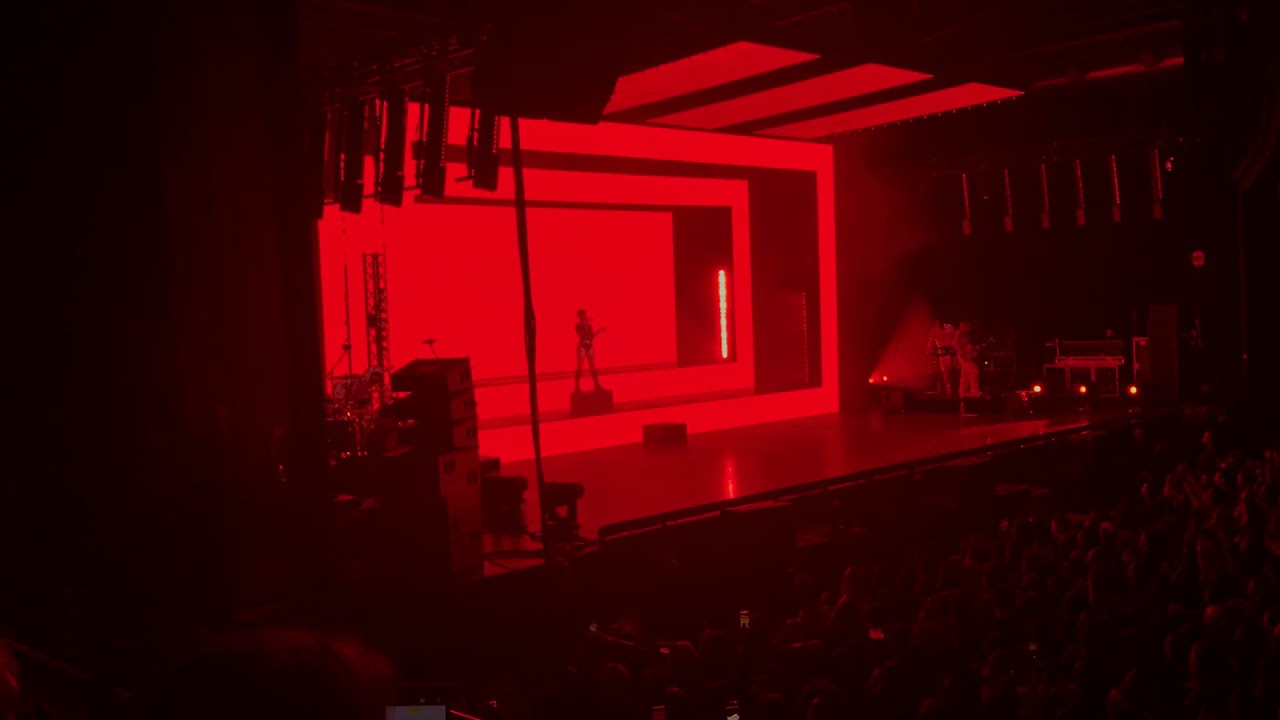 Halsey | Nightmare & Castle (Manic Tour Barcelona, Spain)