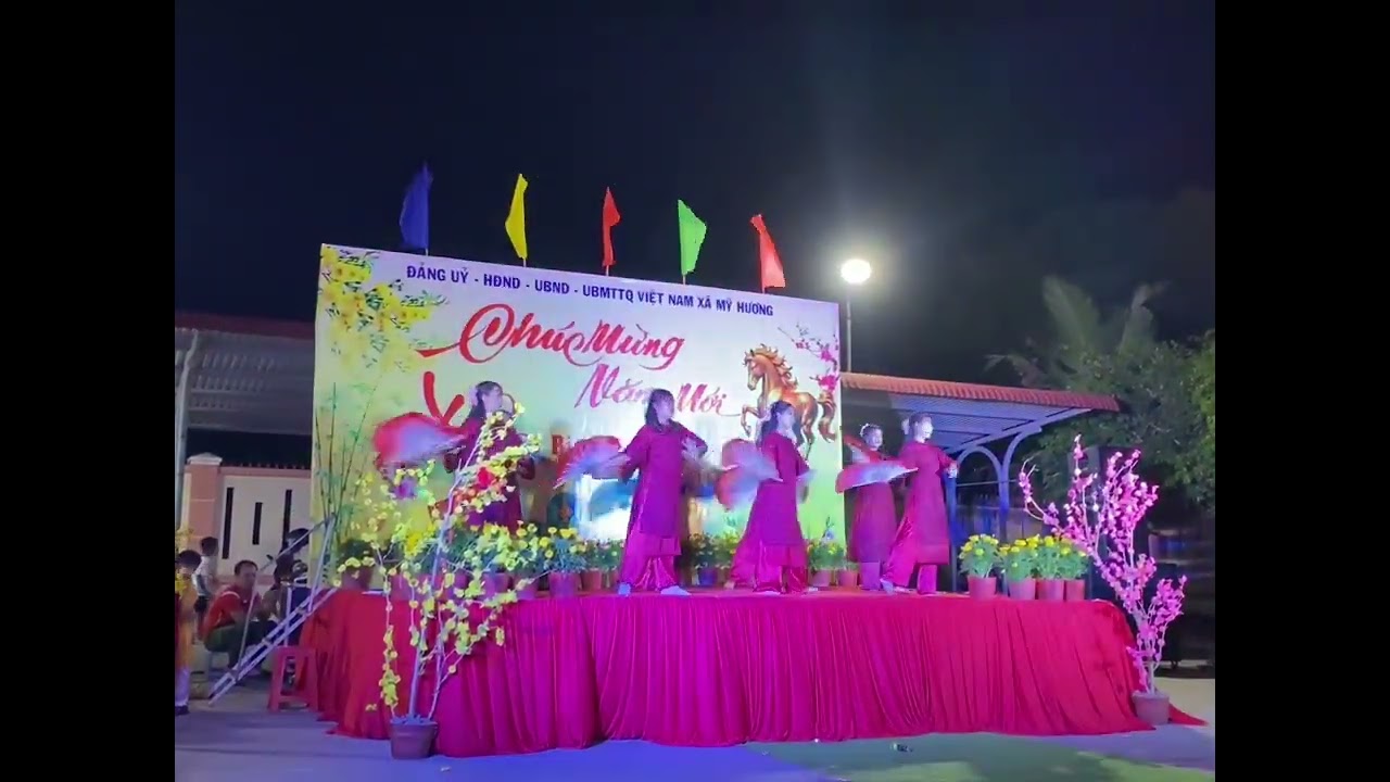 Các cô trường Mầm Non Thuận Hưng biểu diễn văn nghệ mừng Đảng mừng Xuân 202#vănnghệ #xuanhuan 