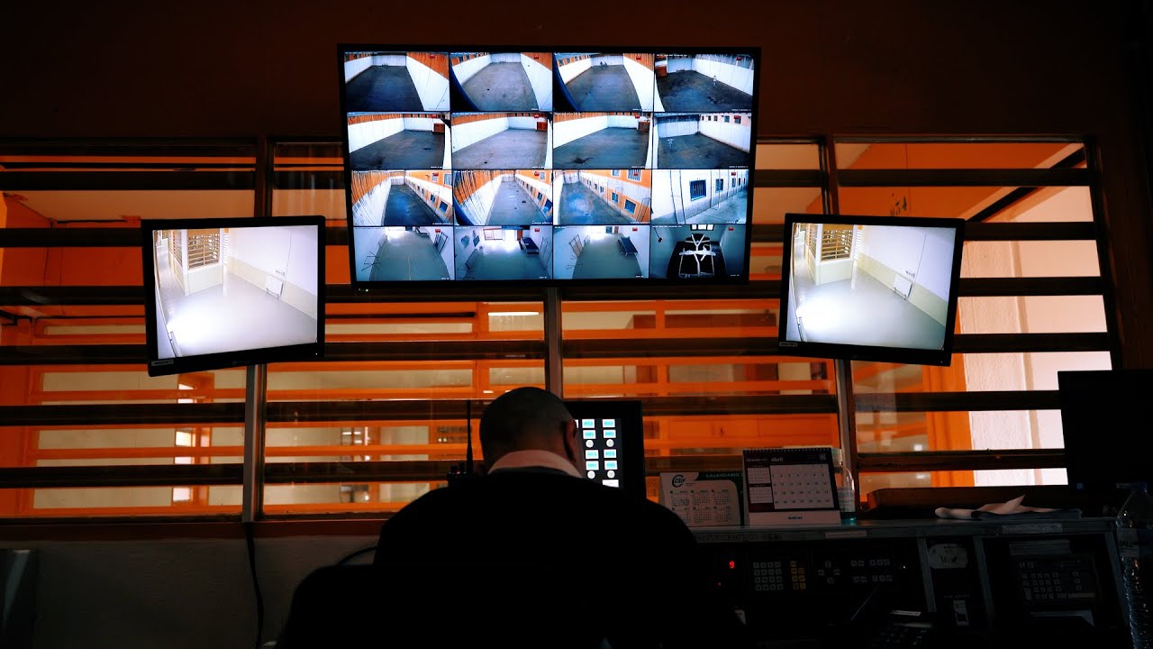 DESDE EL INTERIOR: RÉGIMEN CERRADO