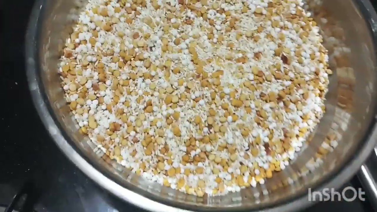 Chakli bhajani/Mix dhanyachi chakli bhajani/Sopya padhatine chakli bhajani@Vaishaliskitchen. 