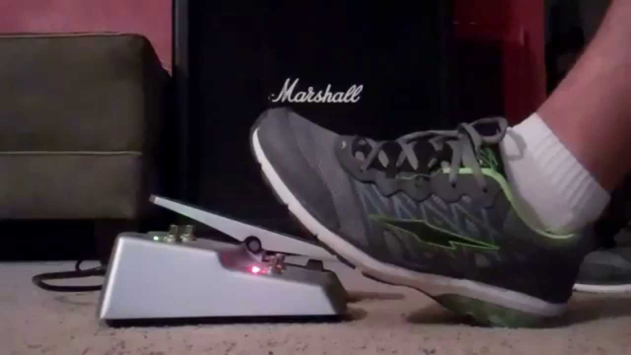 Peavey Vypyr (Viper) Amp Guitar looper demo by Lefty99riffs