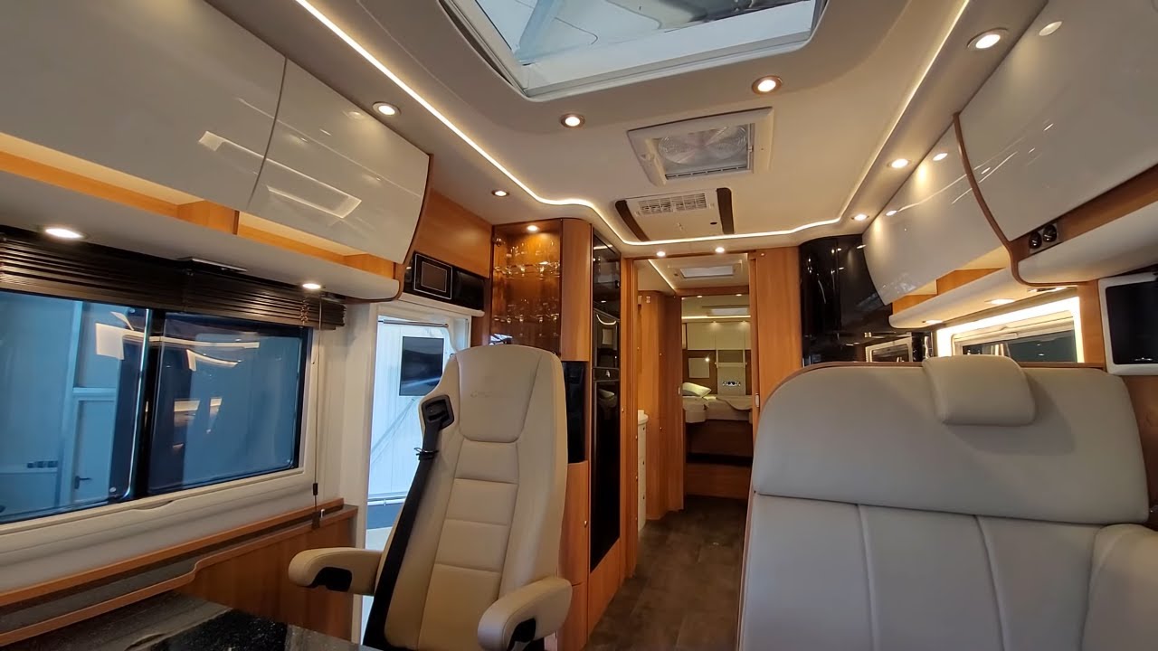 Ein SCHÖNER Liner! | Concorde Charisma 900 LS Centurion Style zu verkaufen. | Neufahrzeug BJ 2021