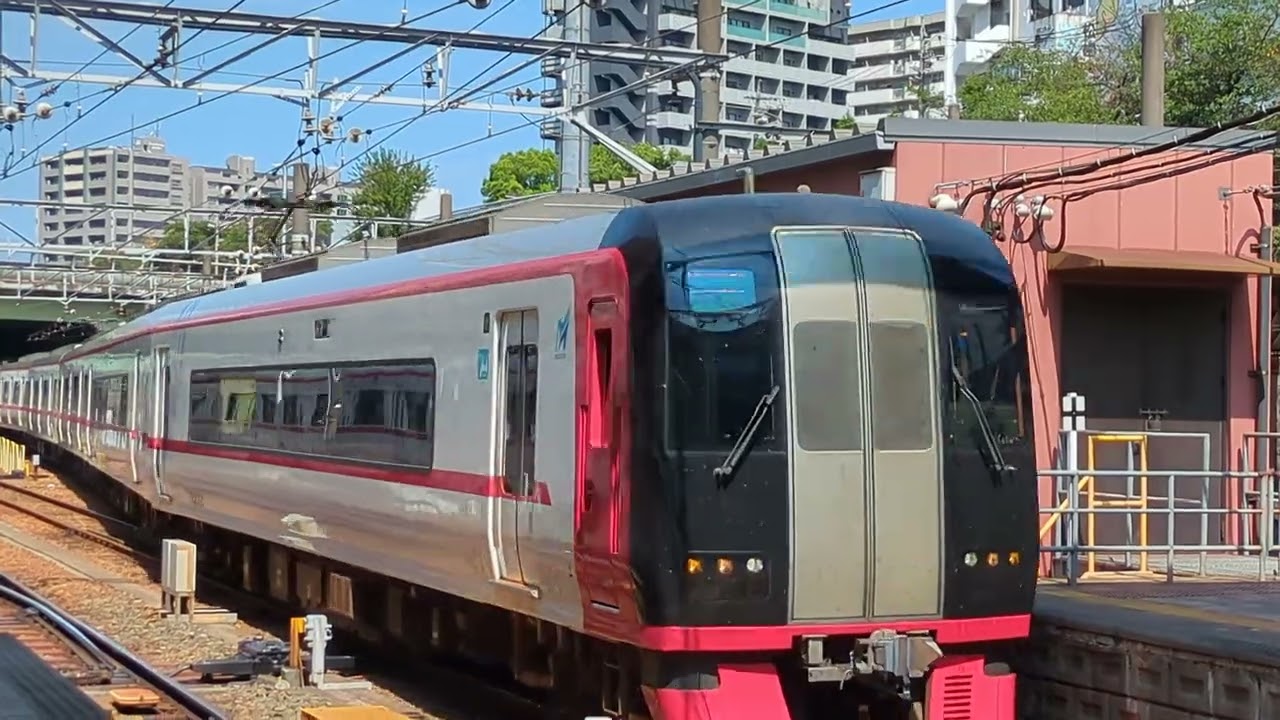 名鉄2200系特急中部国際空港行　名鉄金山駅入線シーン(電笛あり)