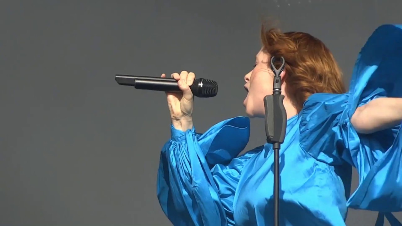 Goldfrapp - Strict Machine @ London - Hyde Park