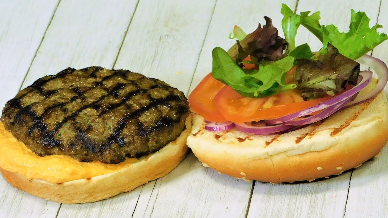 Kafta Burger in Grilling Pan