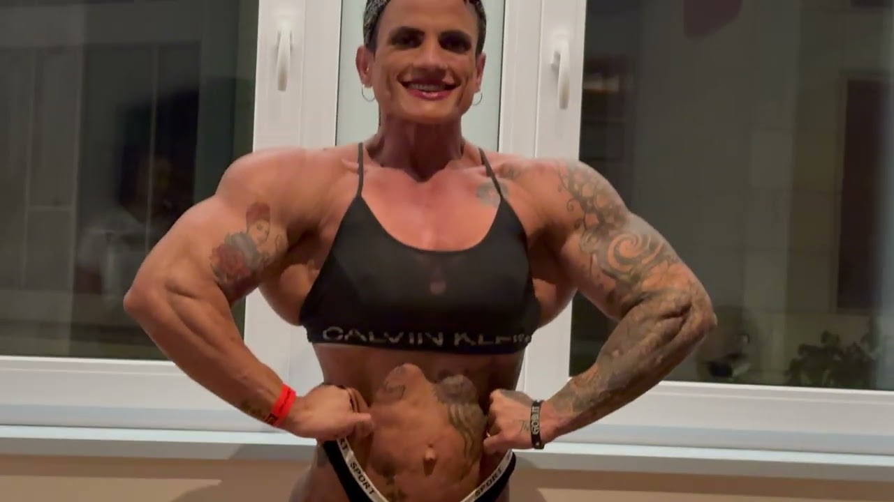 FBBC | Alcione - One day off Offenbach #womensbodybuilding #europapro  25