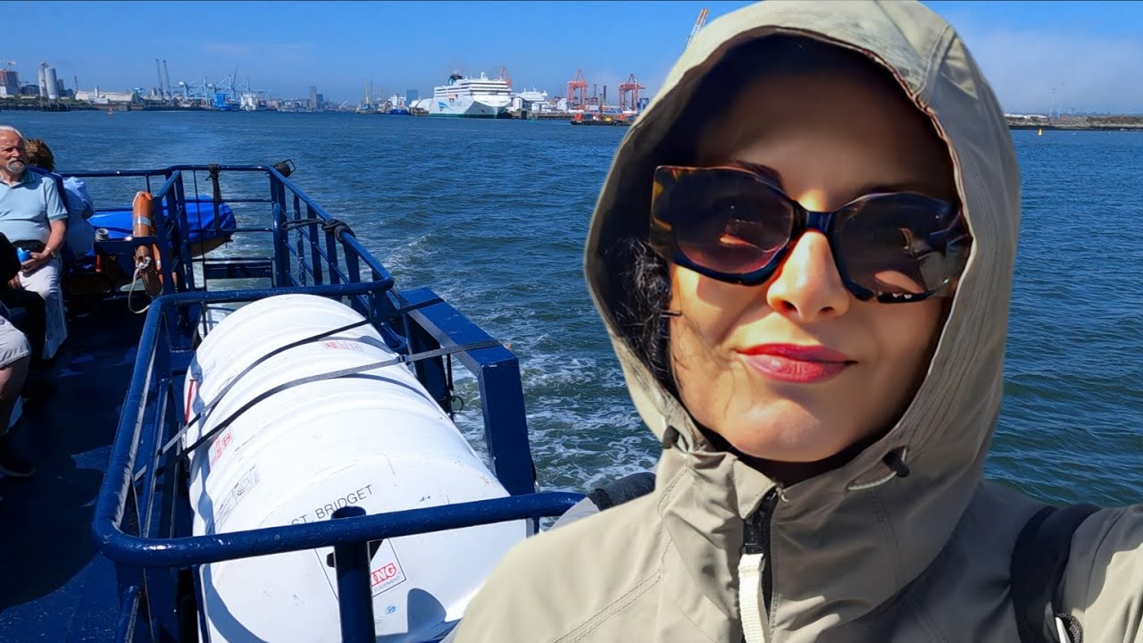 Dublin Docks to Dun Laoghaire Boat Trip + Sandycove & 40-Foot Visit
