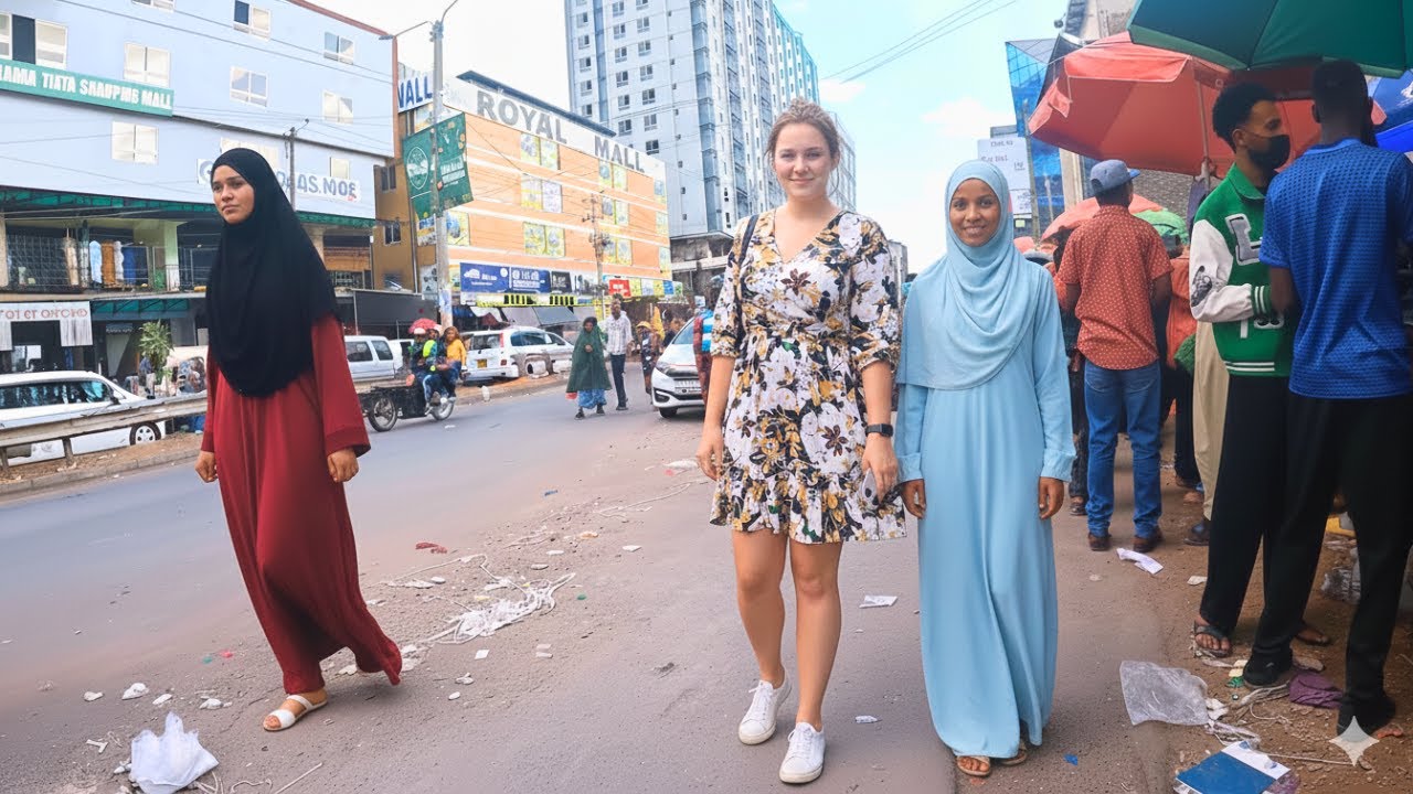 Evening walk in the streets of Eastleigh(Islii) in Nairobi Kenya. 4K street walk