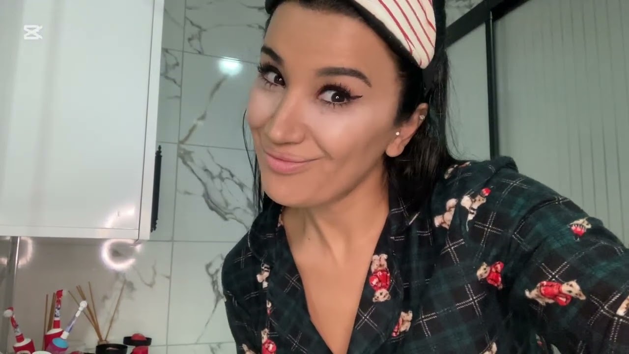 Çocuklarımla misafirliğe gidiyoruz.