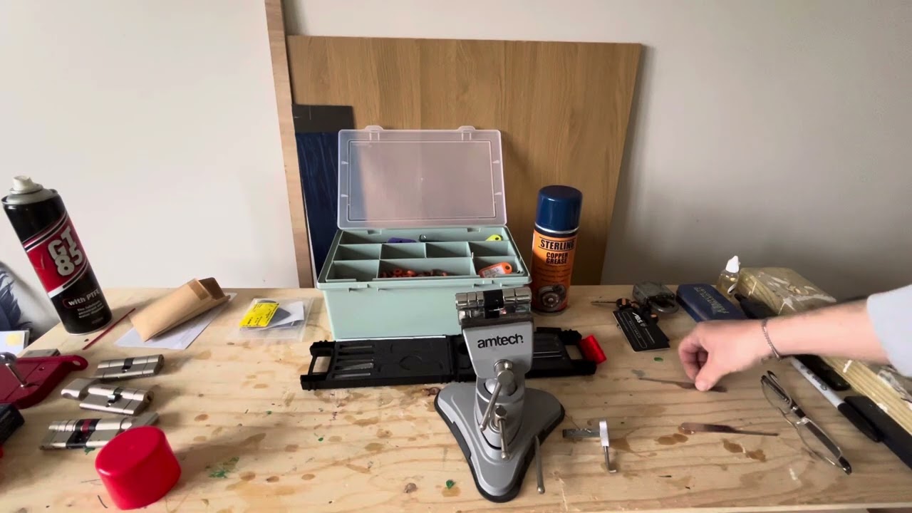 Avocet ABS explained and picked twice in 22 seconds.