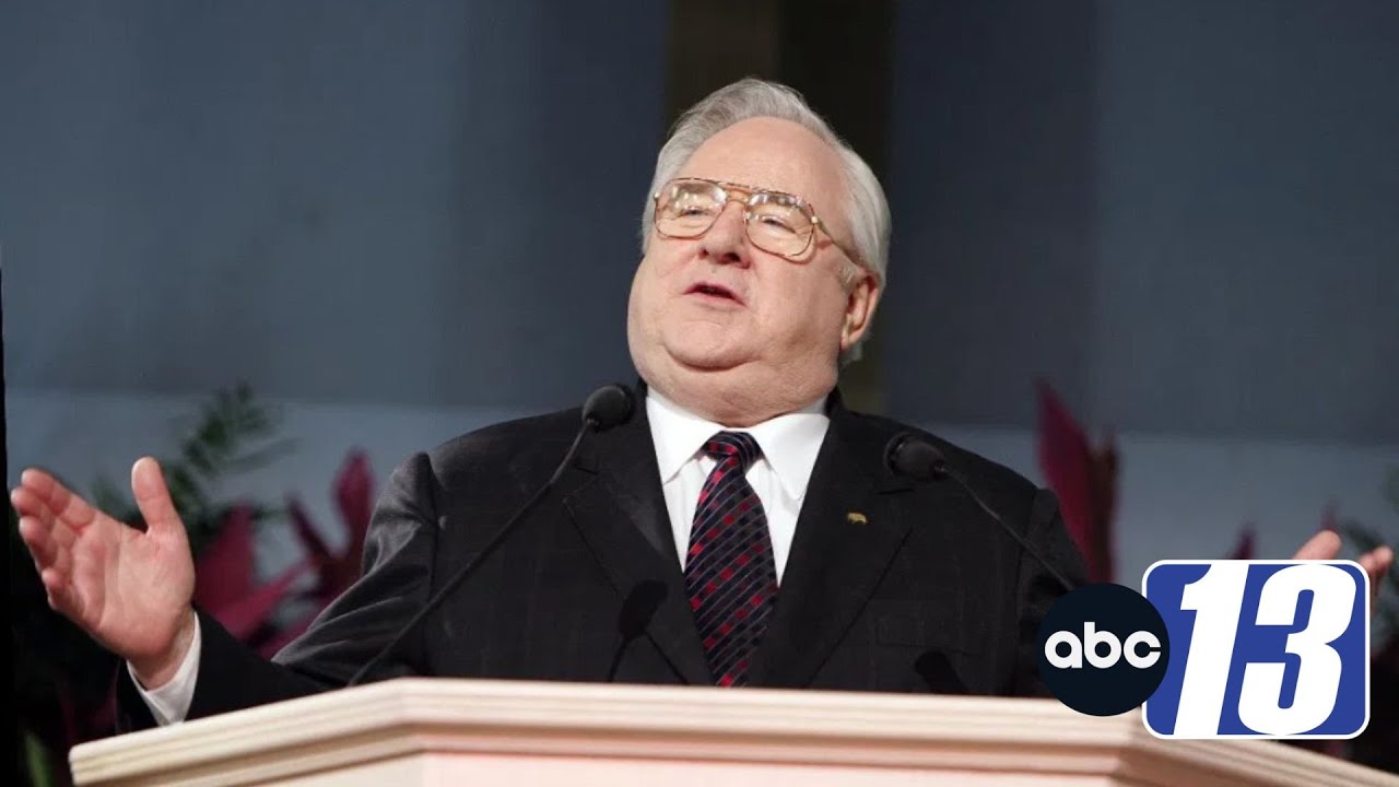 Liberty University accused of exploiting Dr. Jerry Falwell's legacy; Family trust files lawsuit