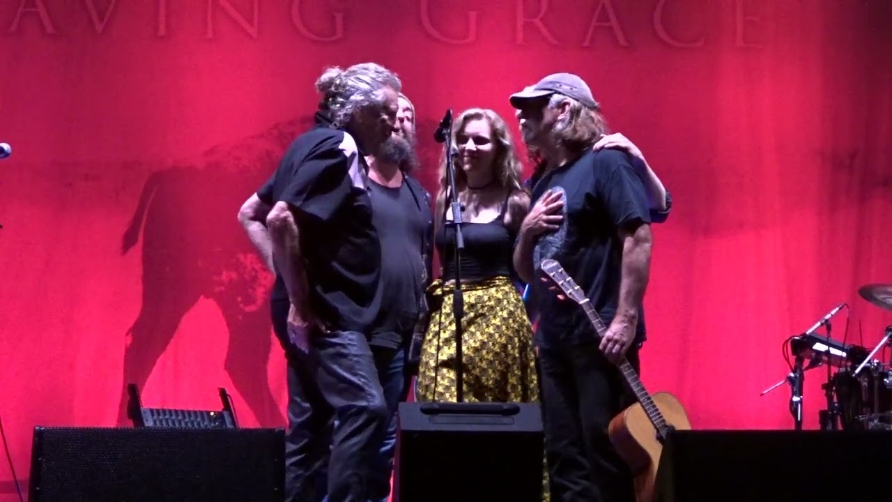 Robert Plant & Saving Grace feat. Suzi Dian - Band Presentation & Goodnight (2023.08.26 Lignano, IT)