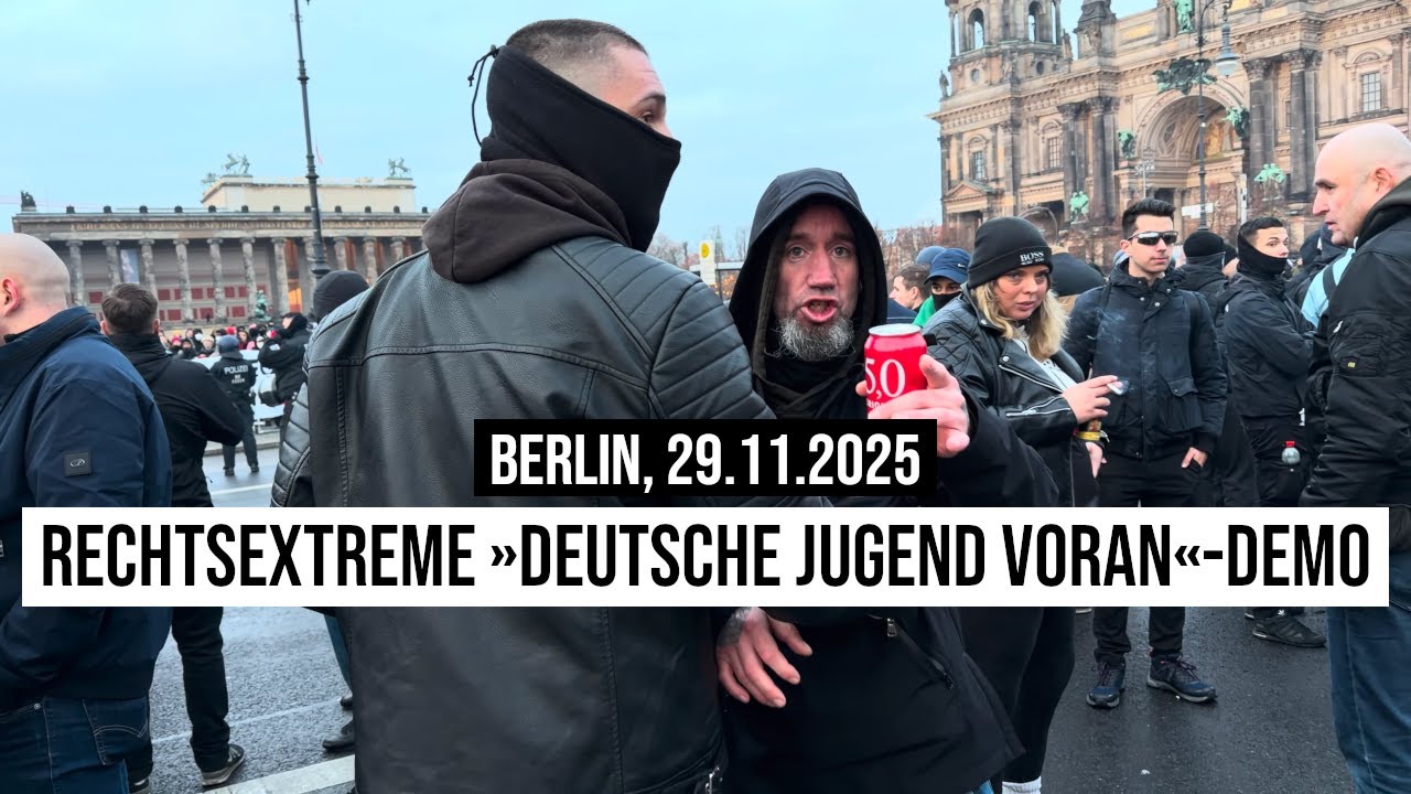 29.11.2025 Berlin Demo Dokumentation Deutsche Jugend Voran Weihnachtsmarkt Humboldt Forum Lustgarten