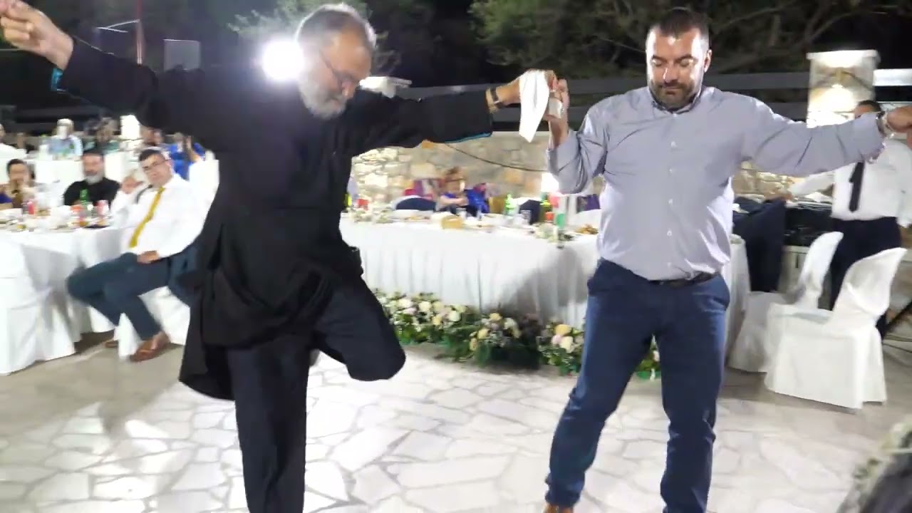 ΜΕΡΑΚΛΗΣ ΠΑΠΑΣ !  ΧΟΡΕΥΕΙ ΛΕΒΕΝΤΙΚΟ ΤΣΑΜΙΚΟ ΣΕ ΓΑΜΟ ΣΤΟΝ ΤΥΡΟ ΖΩΓΡΑΦΙΖΕΙ !. ΣΥΓΚΡΟΤΗΜΑ. ΔΑΛΙΑΝΗ