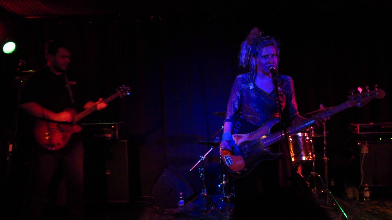 Analena - Work in Progress (live @ Gromka)