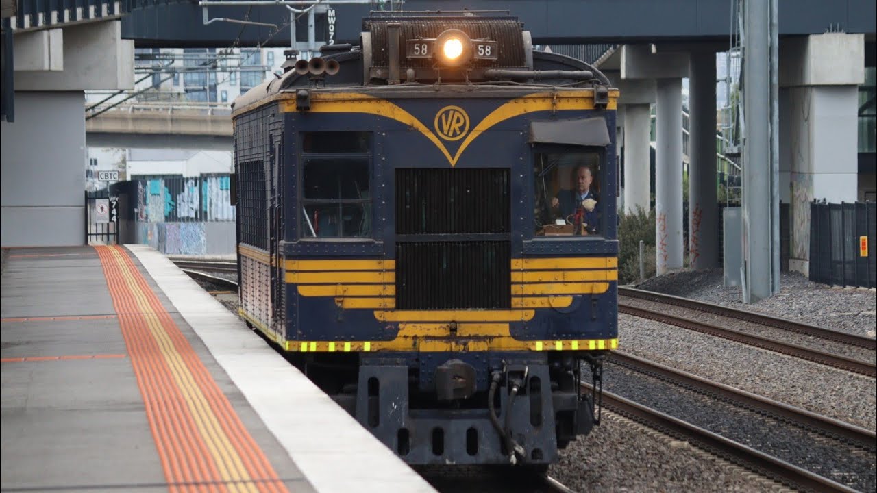 DERMpav returns to the rails, touring the Western suburbs of Melbourne