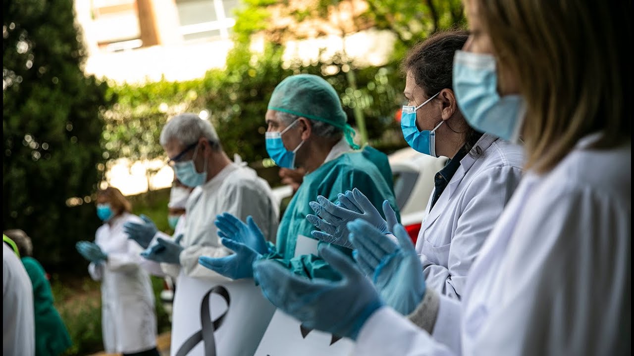 Homenaje a las víctimas del coronavirus en España