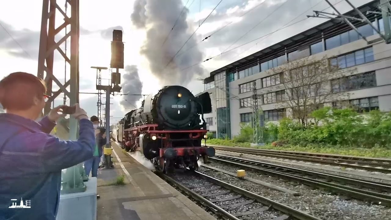 Dampflok Ausfahrt vom Bahnhof Friedrichshafen