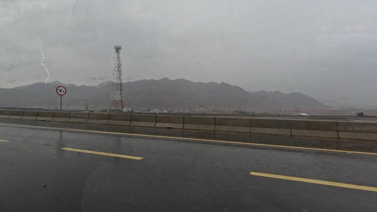 Madinah to Makkah by Road Part 1 | Awesome weather #makkah #umrah