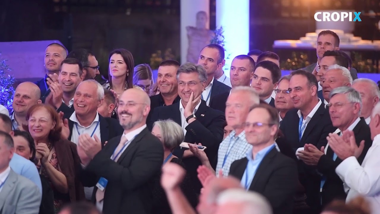 Slavlje u izbornom stozeru HDZ-a nakon objave rezultata parlamentarnih izbora